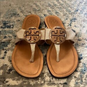 Vintage Tory Burch Beige Thong Sandals